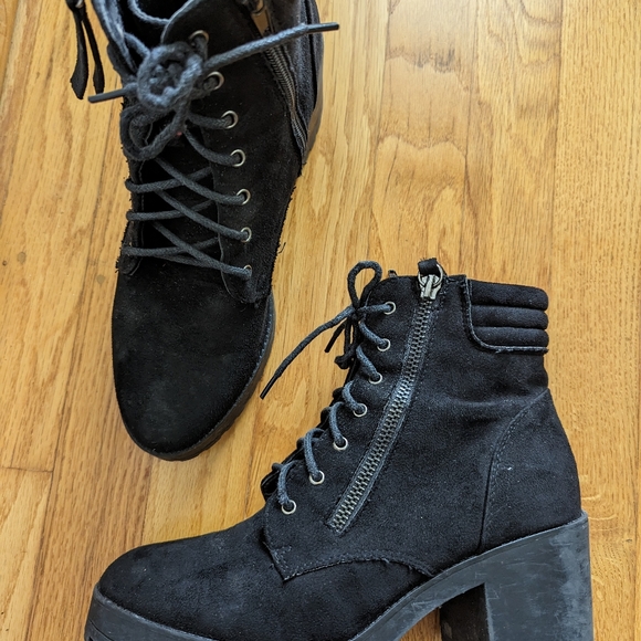 Platform Suede Boots - Truffle Collection EU39 - Picture 2 of 6